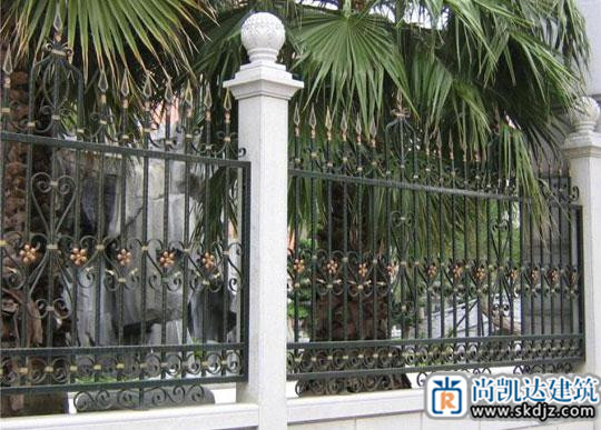 铁艺栏杆