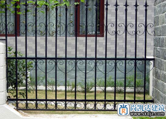 铁艺栏杆