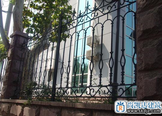 铁艺栏杆