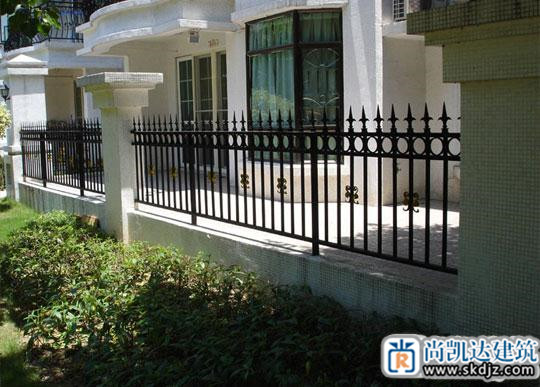 围墙栏杆