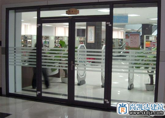 铝合金门窗
